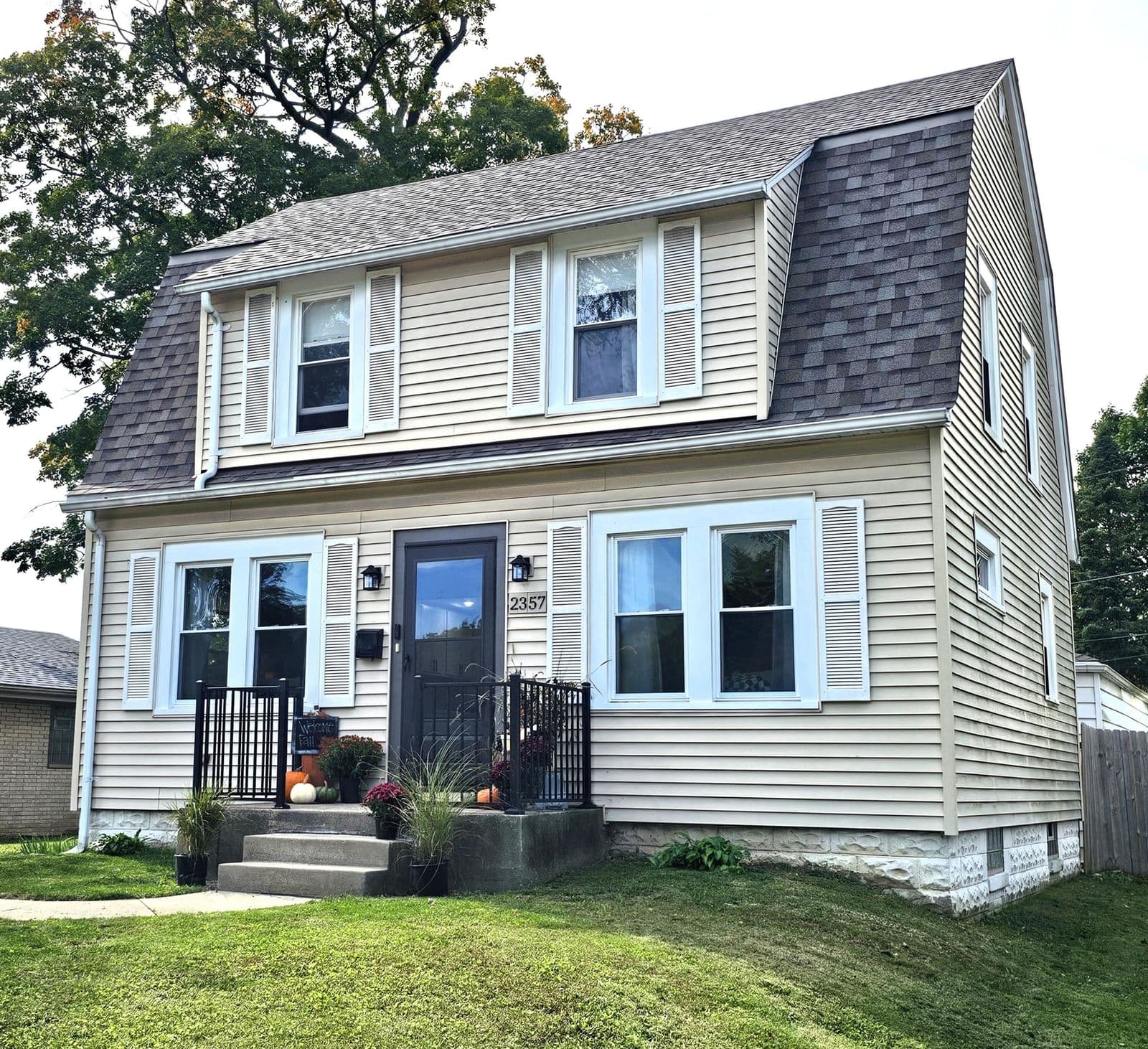 2357 80th St, West Allis, WI 53219 3