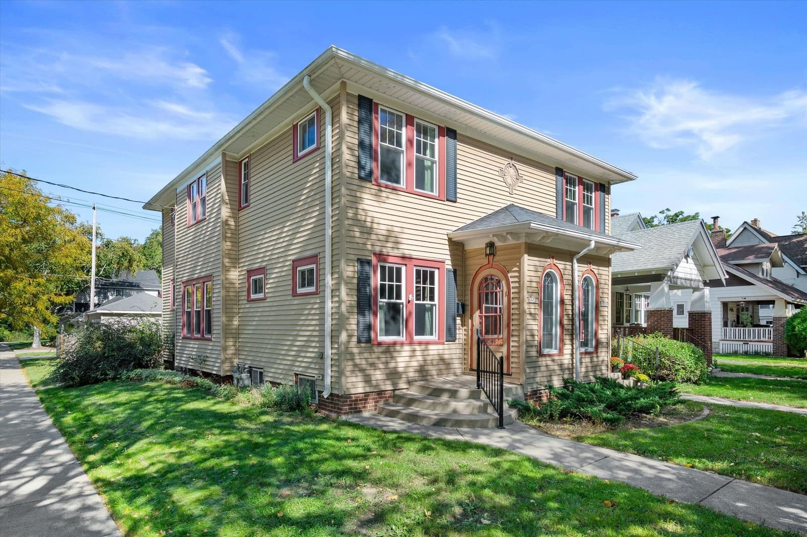 6430 Wisconsin Ave, Wauwatosa, WI 53213 2
