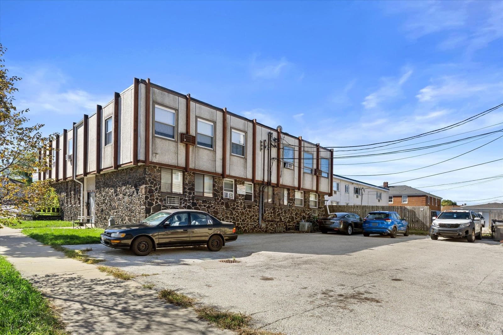 6900 Lincoln Ave, West Allis, WI 53219 3