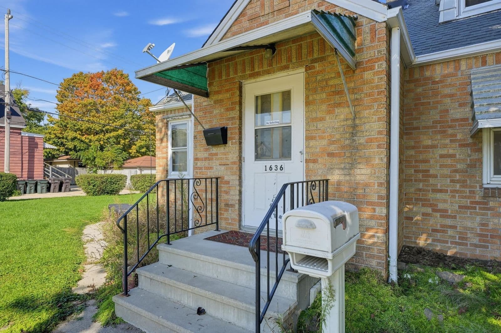 1636 Manitoba Ave, South Milwaukee, WI 53172 3