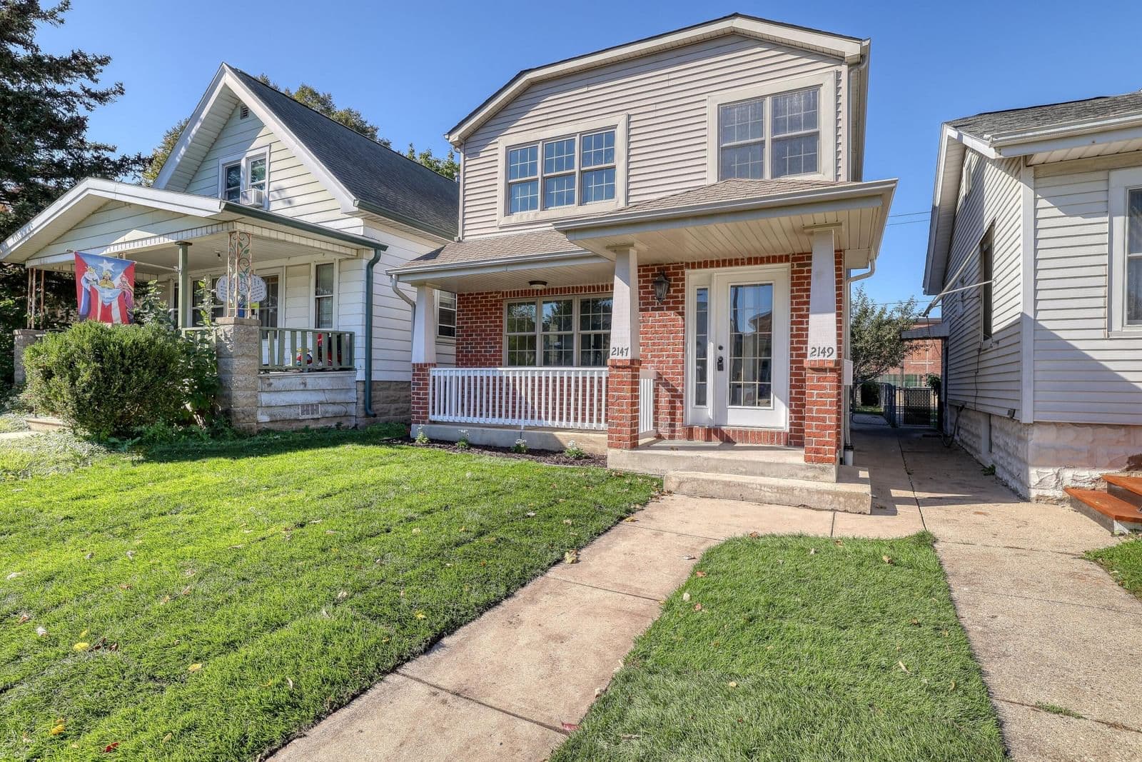 2147 72nd St, West Allis, WI 53219 2