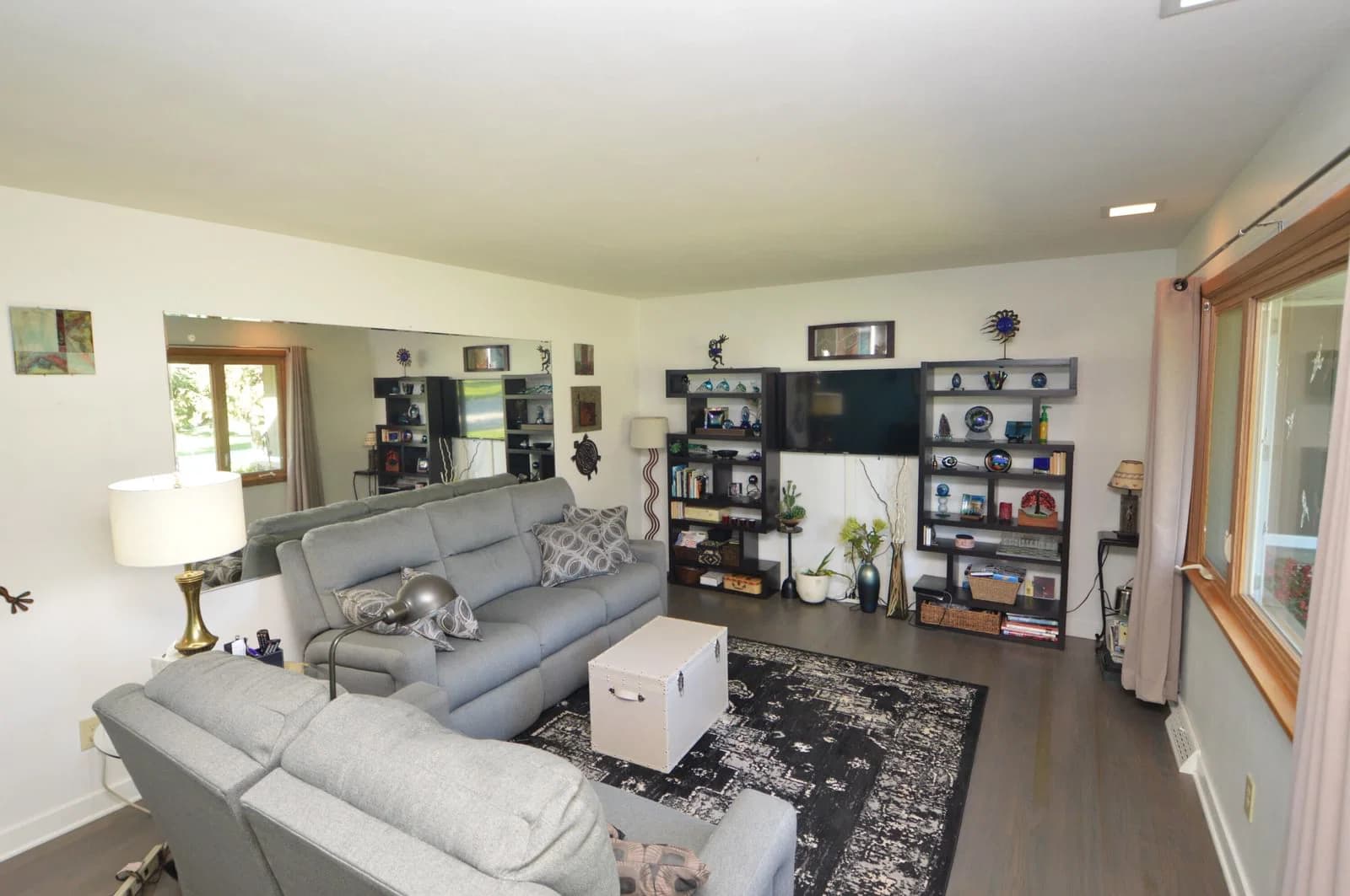 404 Willow Ln, South Milwaukee, WI 53172 2