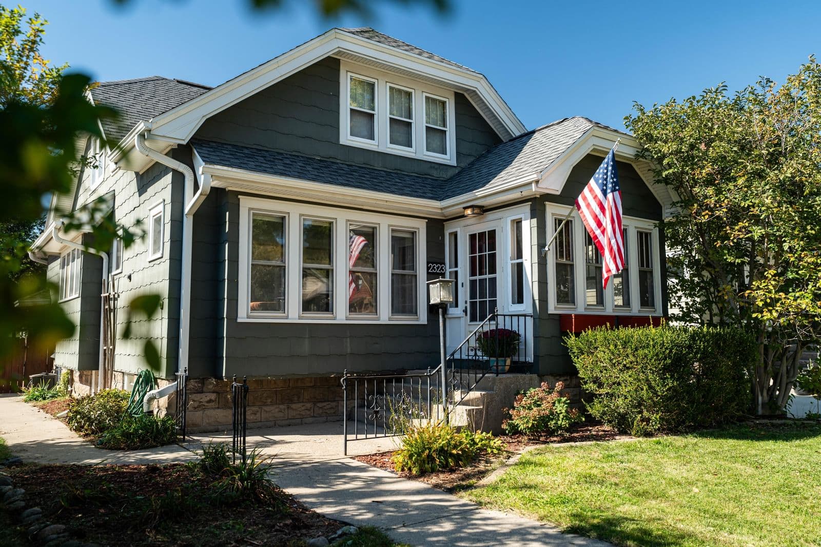 2323 66th St, Wauwatosa, WI 53213