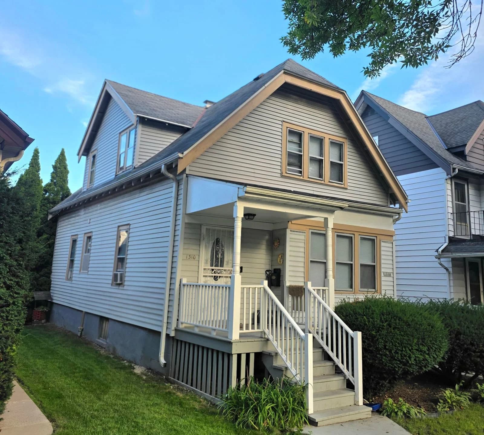 1310 37th St, Milwaukee, WI 53215 3