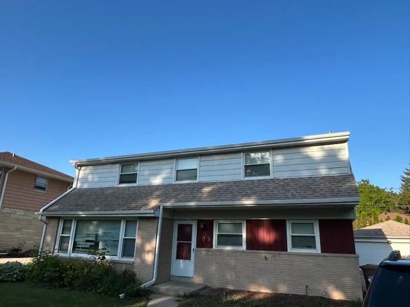 109 Brookdale Dr, South Milwaukee, WI 53172