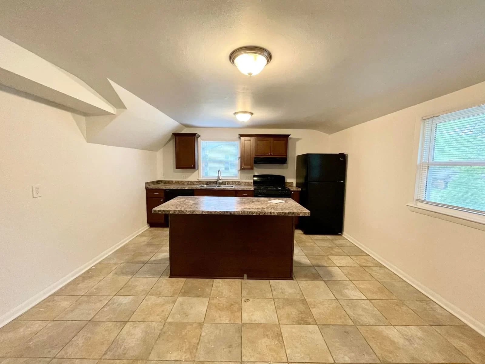 109 Brookdale Dr, South Milwaukee, WI 53172 3