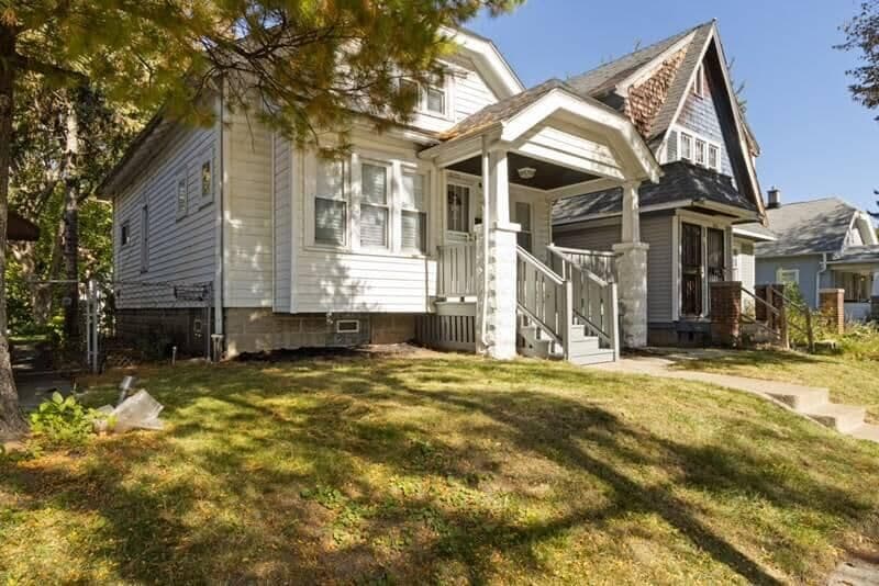 4232 Auer Ave, Milwaukee, WI 53216 2