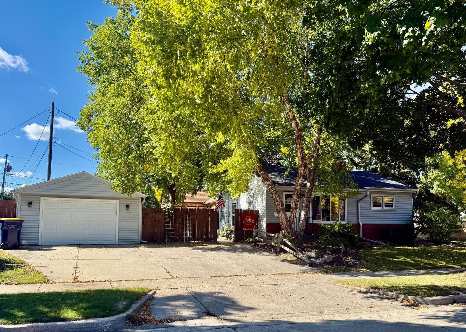 2507 94th St, West Allis, WI 53227