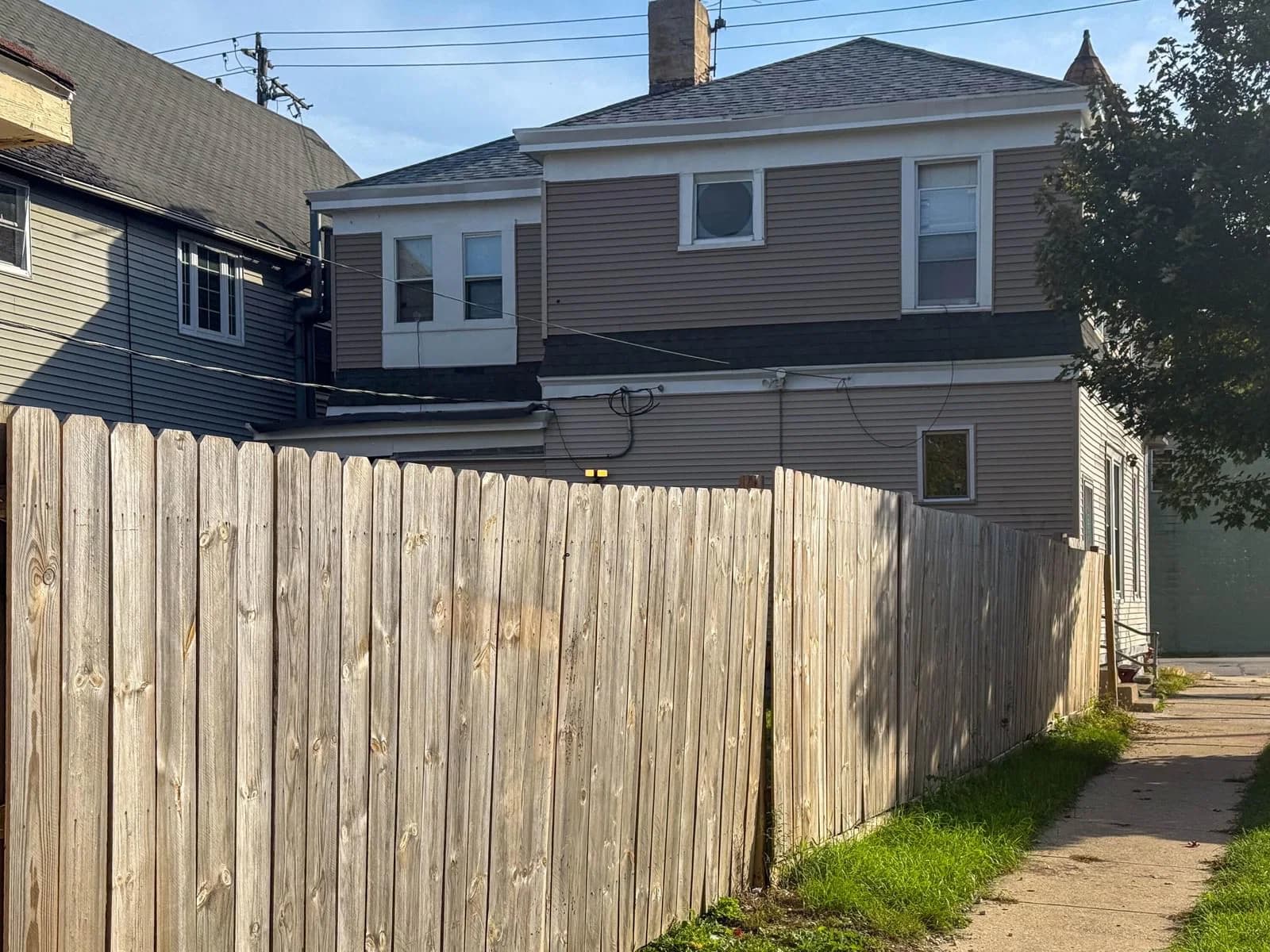 3232 Cameron Ave 4