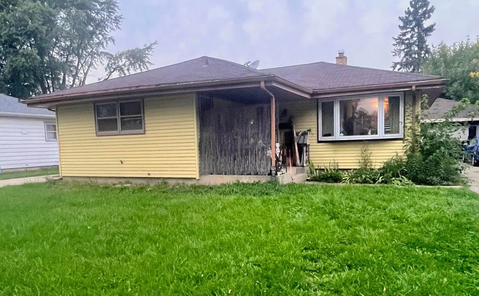 10402 Birch Ave, Milwaukee, WI 53225