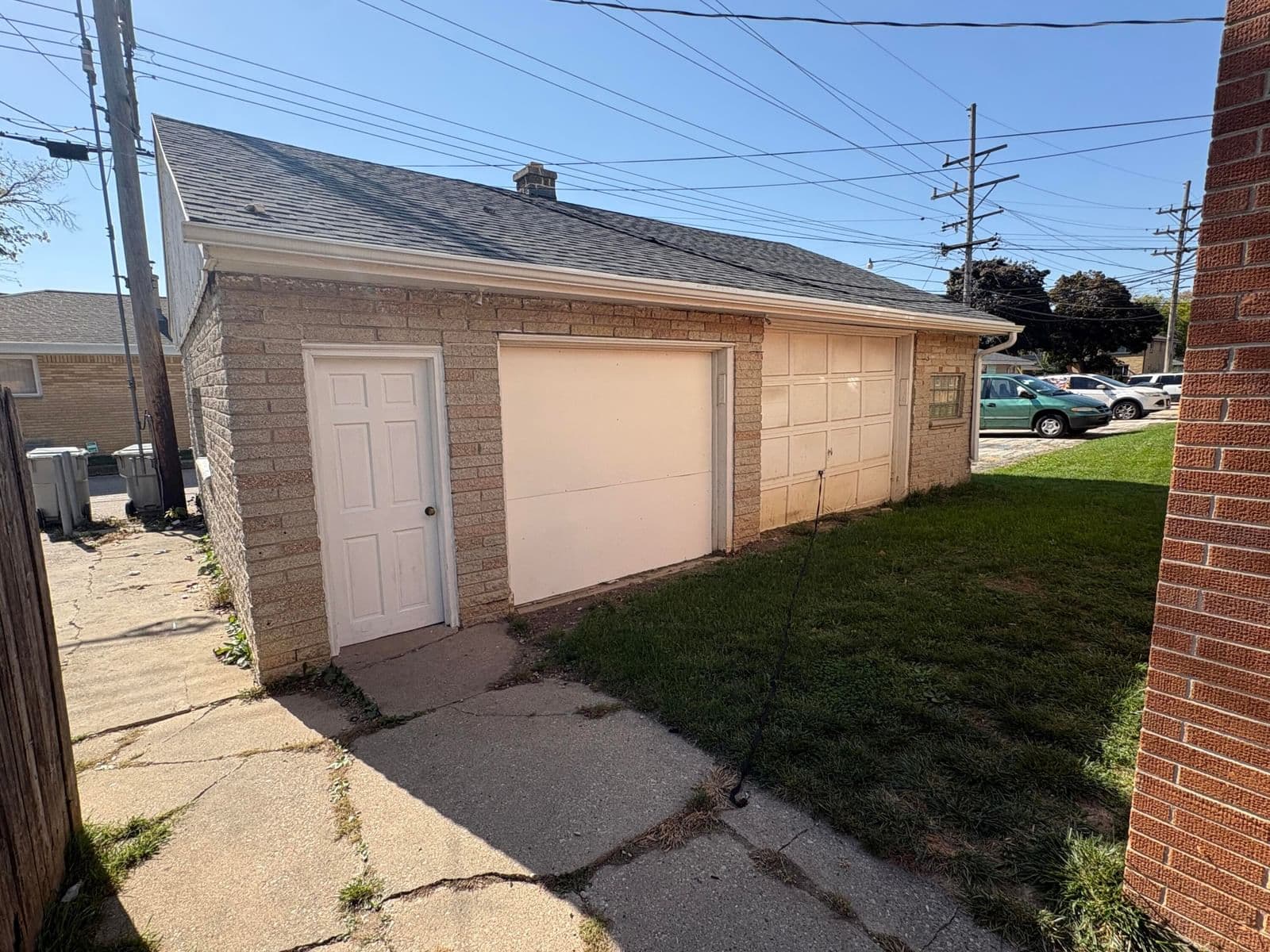 8009 Hampton Ave, Milwaukee, WI 53218 2