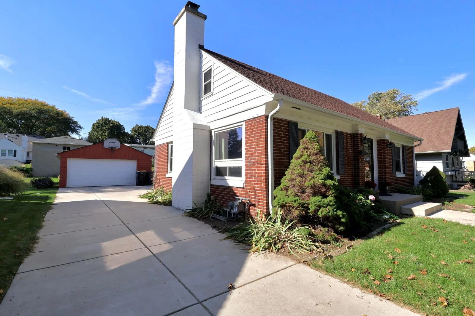 605 103rd St, Wauwatosa, WI 53226 3