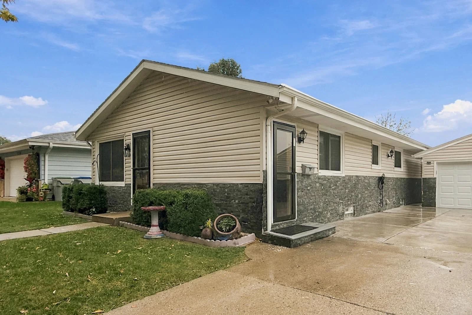 1500 Clayton Crest Ave 4