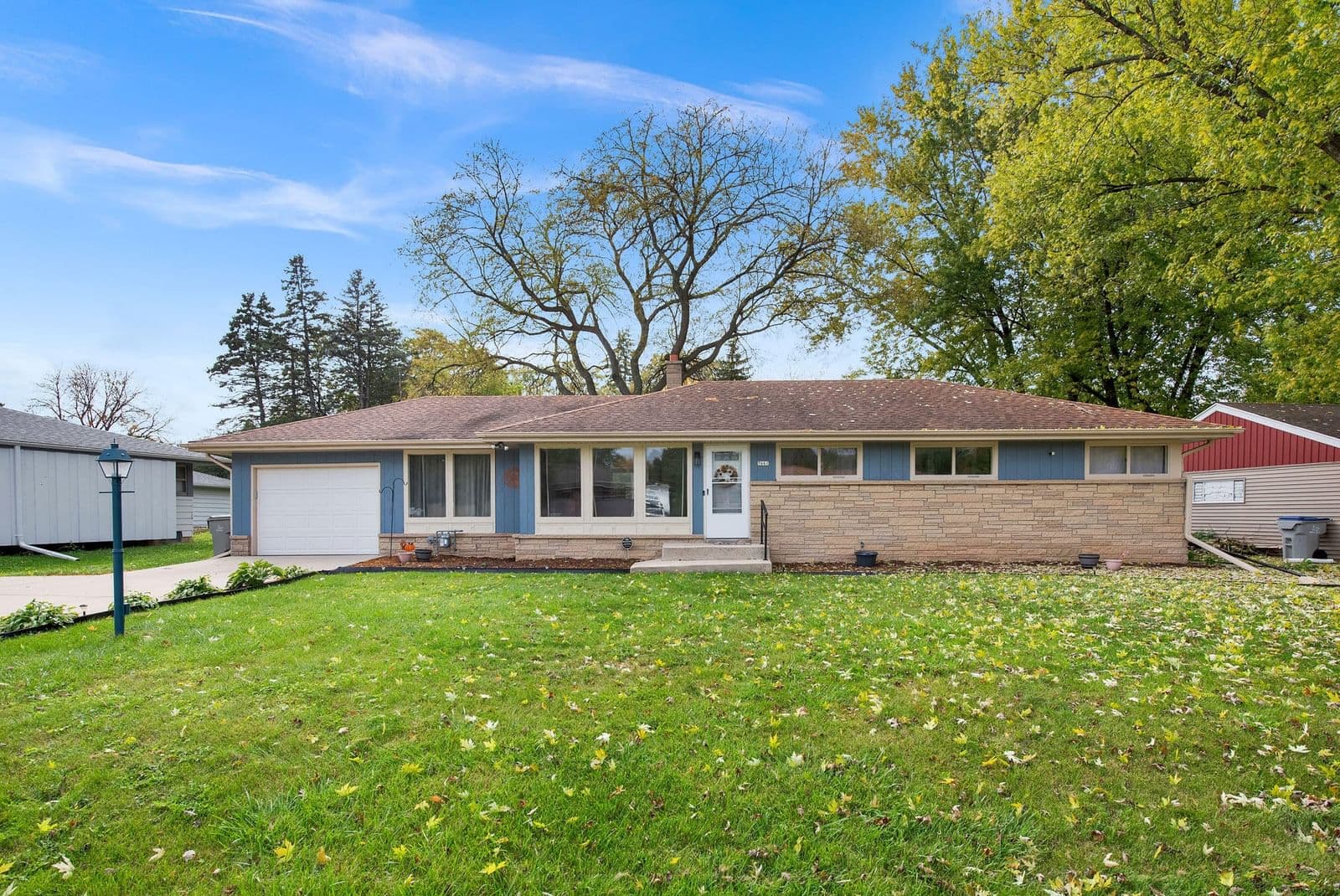 7661 Delta Pl, Milwaukee, WI 53223