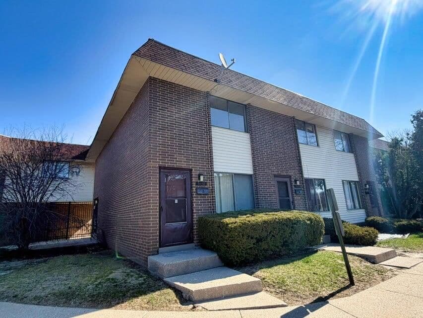 6118 Port Ave, Milwaukee, WI 53223