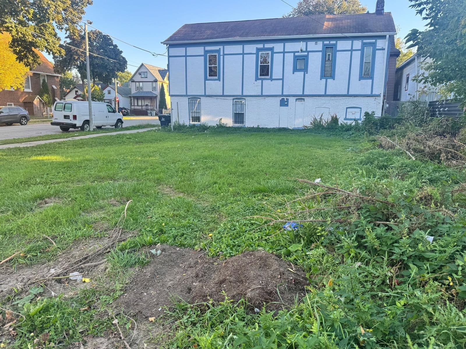1227 12th St, Milwaukee, WI 53204 3