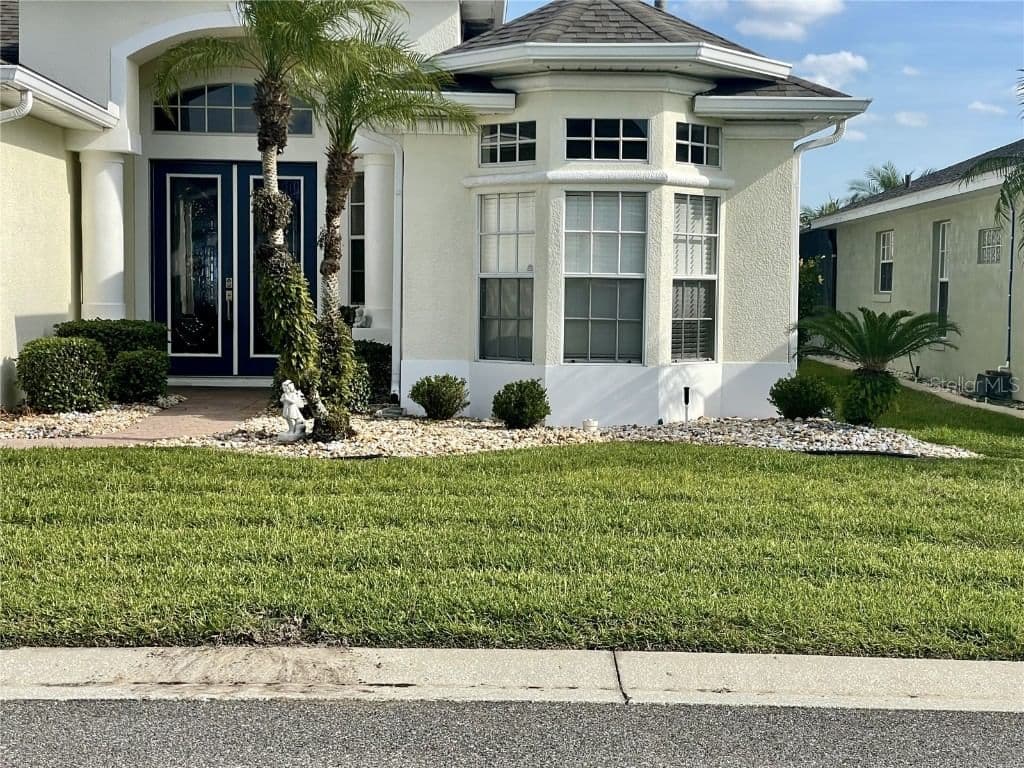 255 ROYAL PALM 2