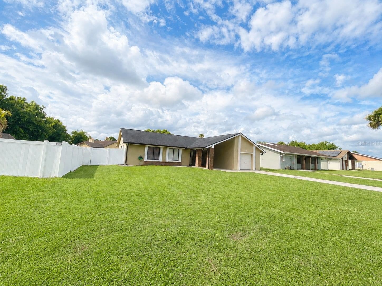 17 FLAG, Kissimmee, FL 34759
