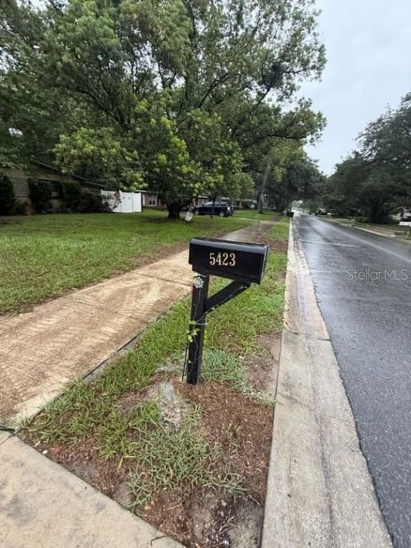 5423 ASHMEADE 3