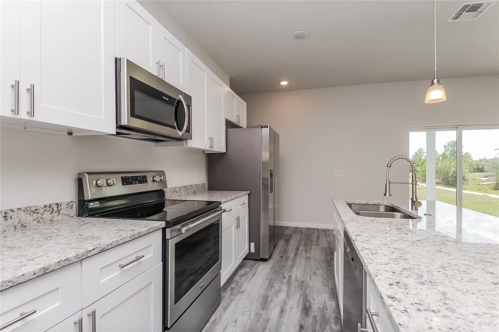 137 VIOLET CT 5