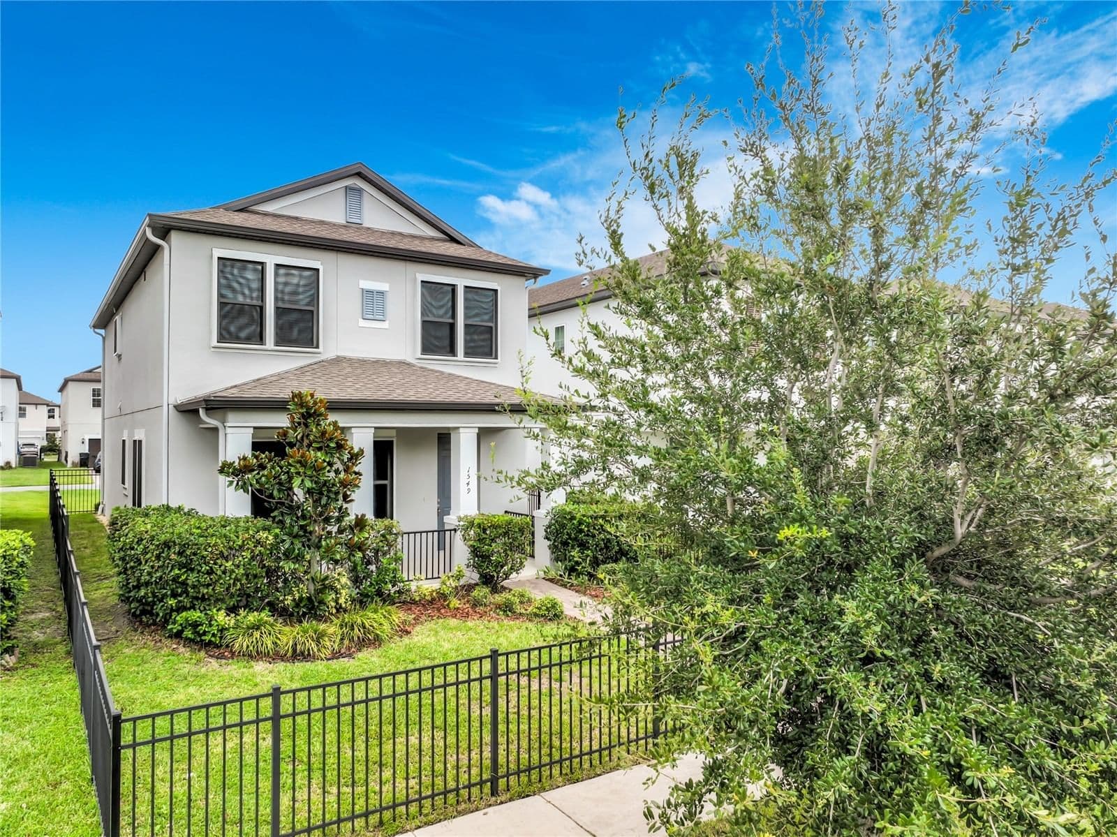 1549 ASTORIA ARBOR 5