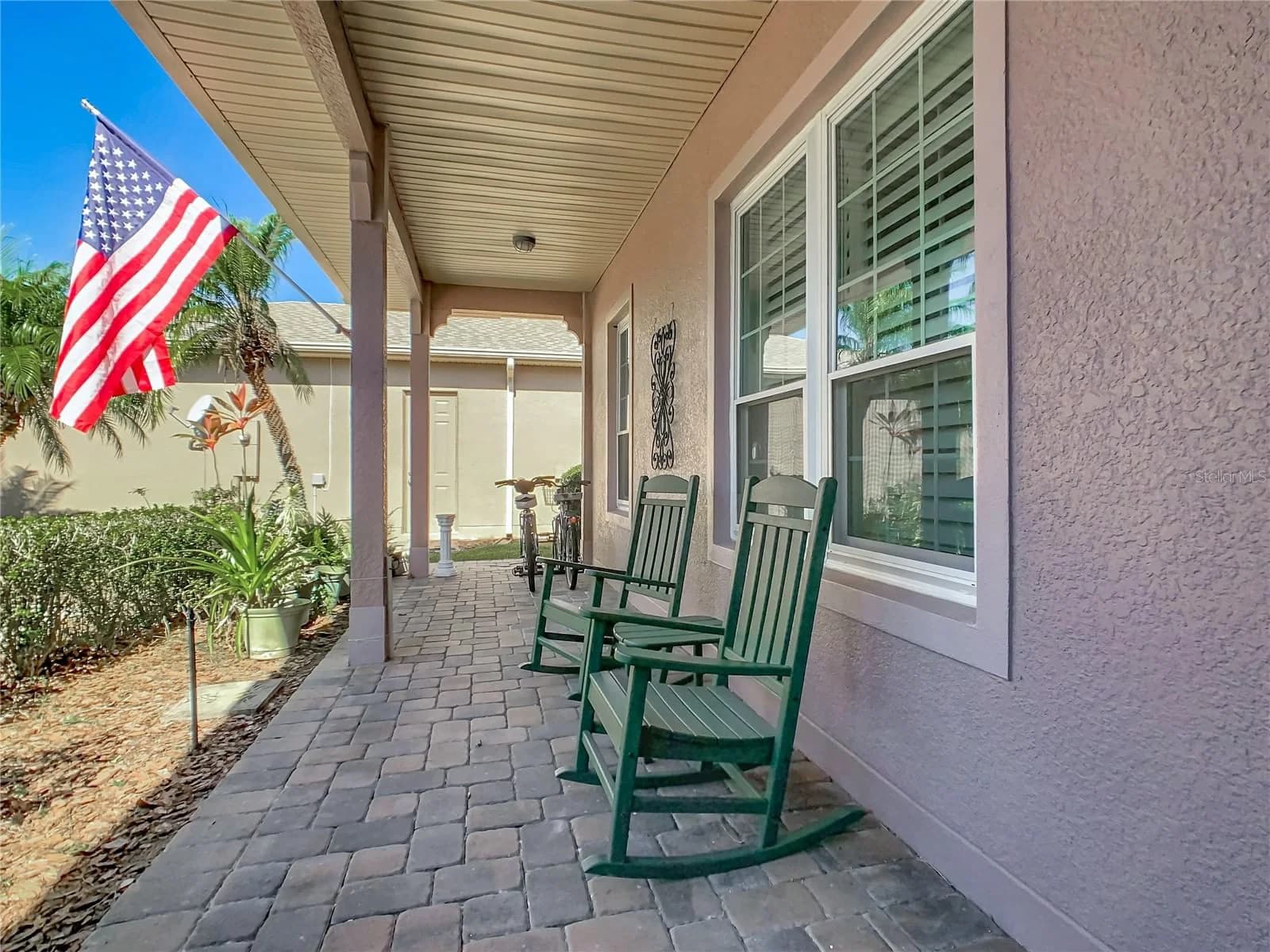 1155 GLENDORA 4