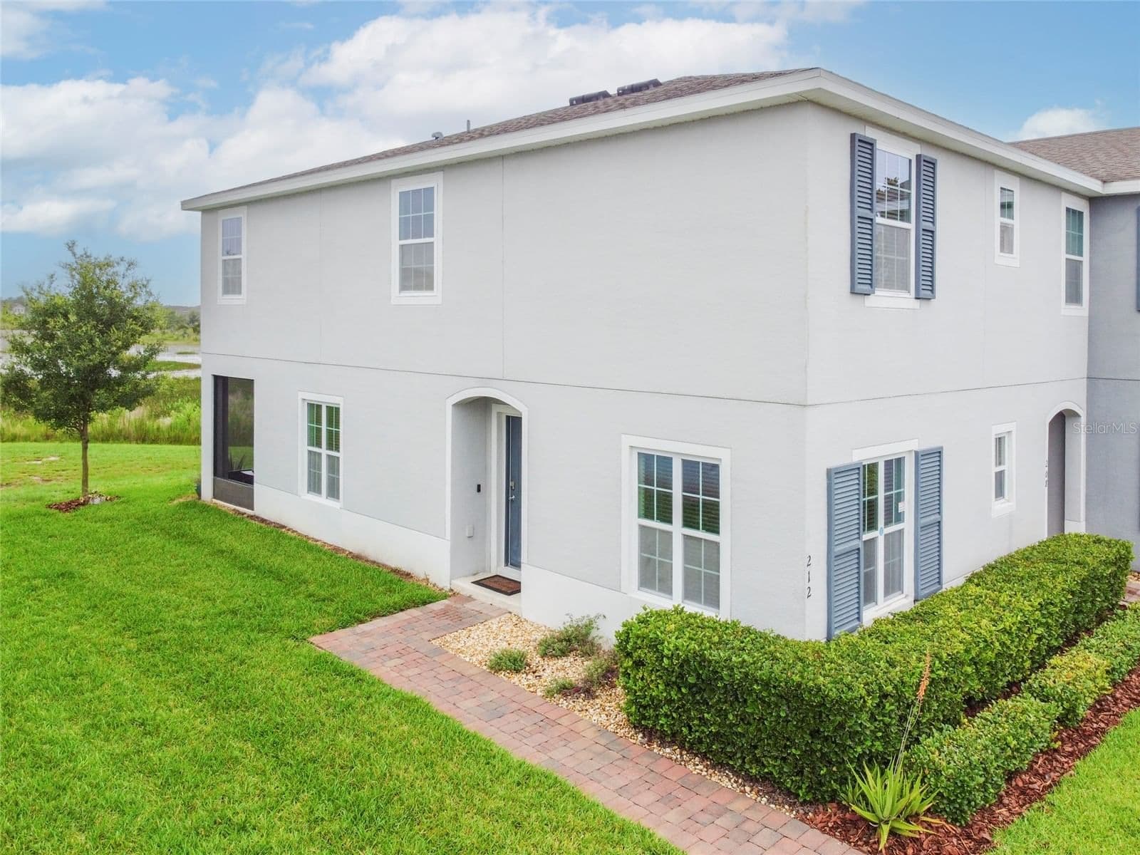 212 PRIMROSE 2