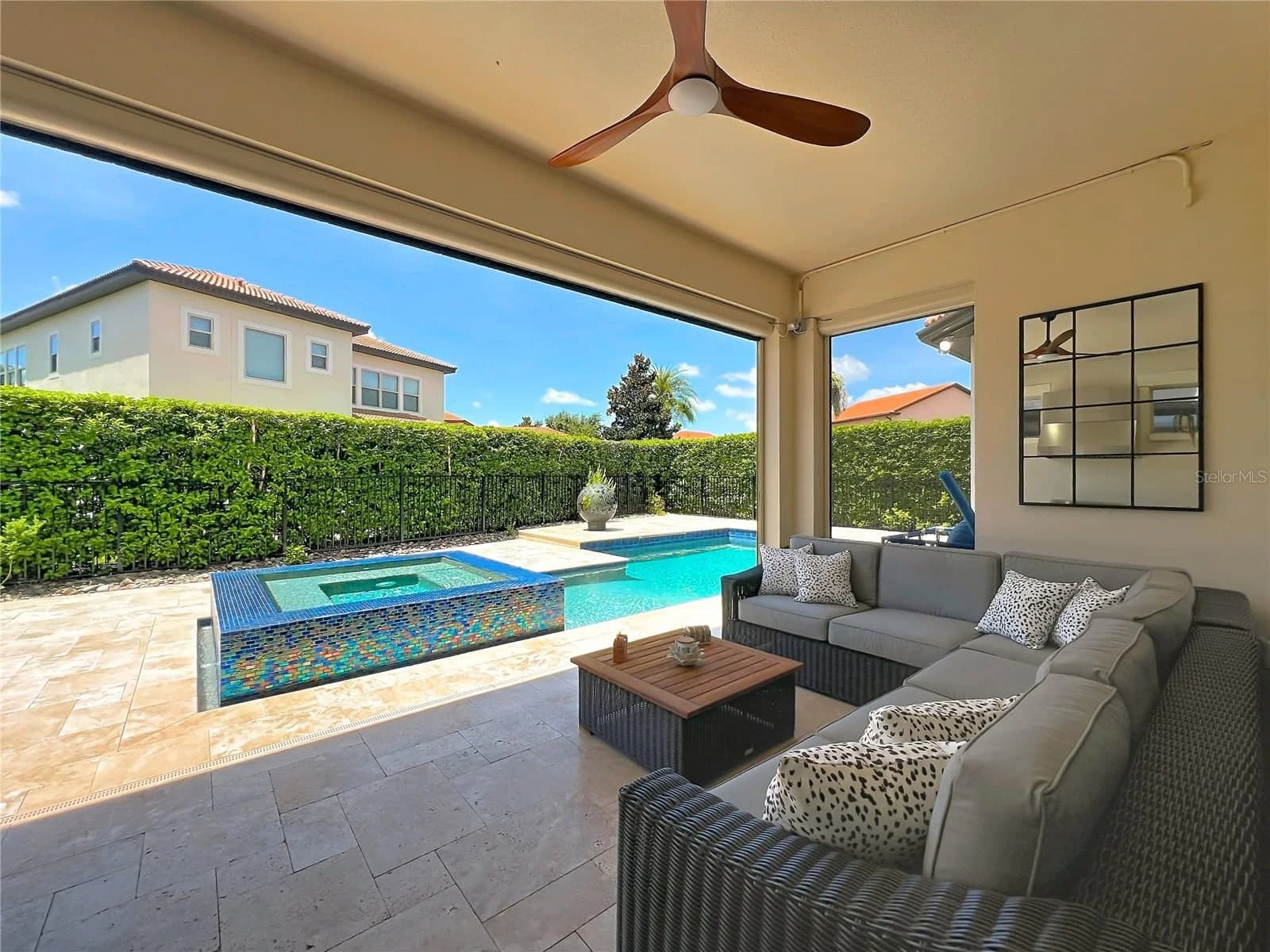 10824 ROYAL CYPRESS 4