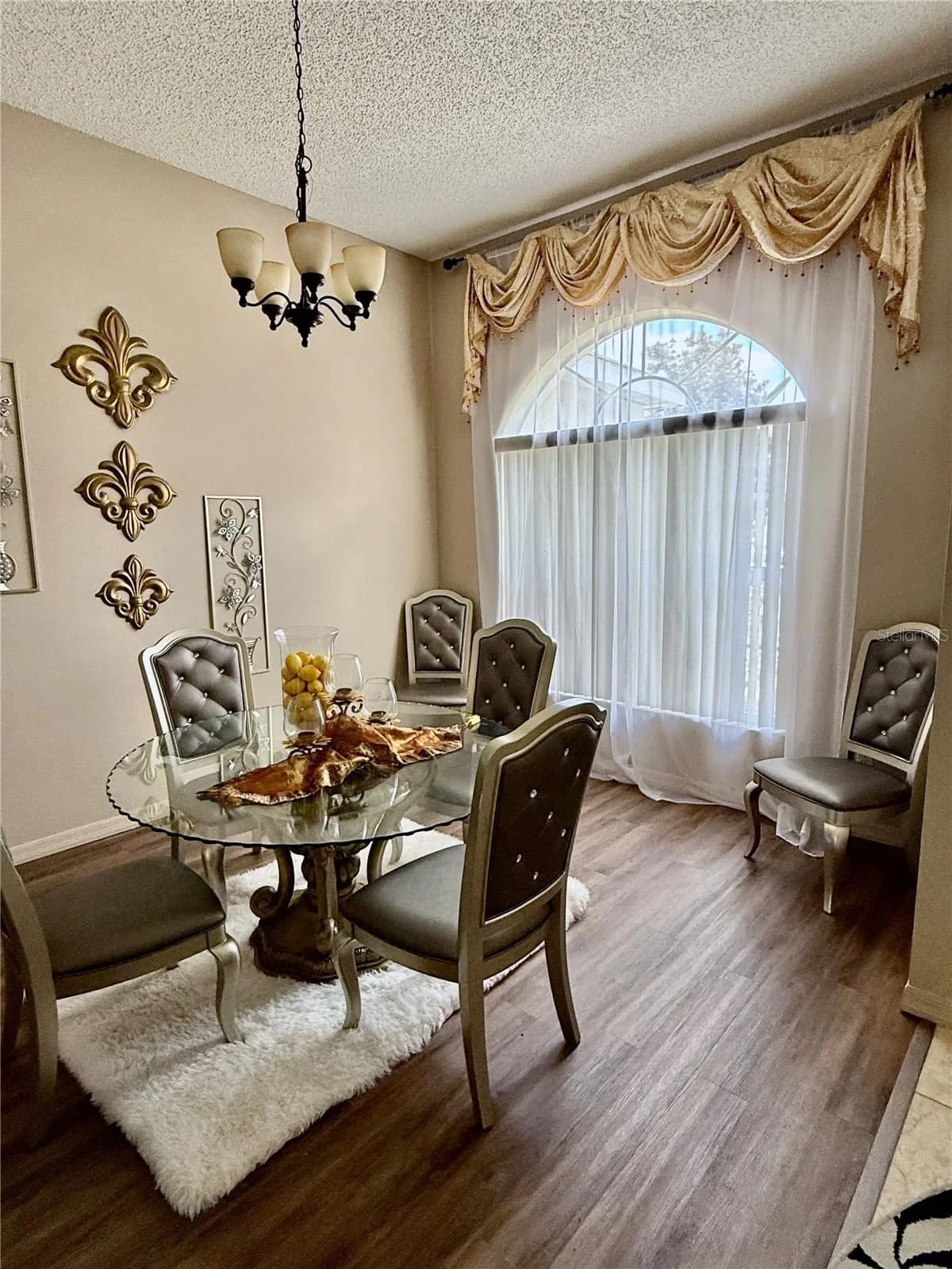 1748 FLORENCE VISTA 4