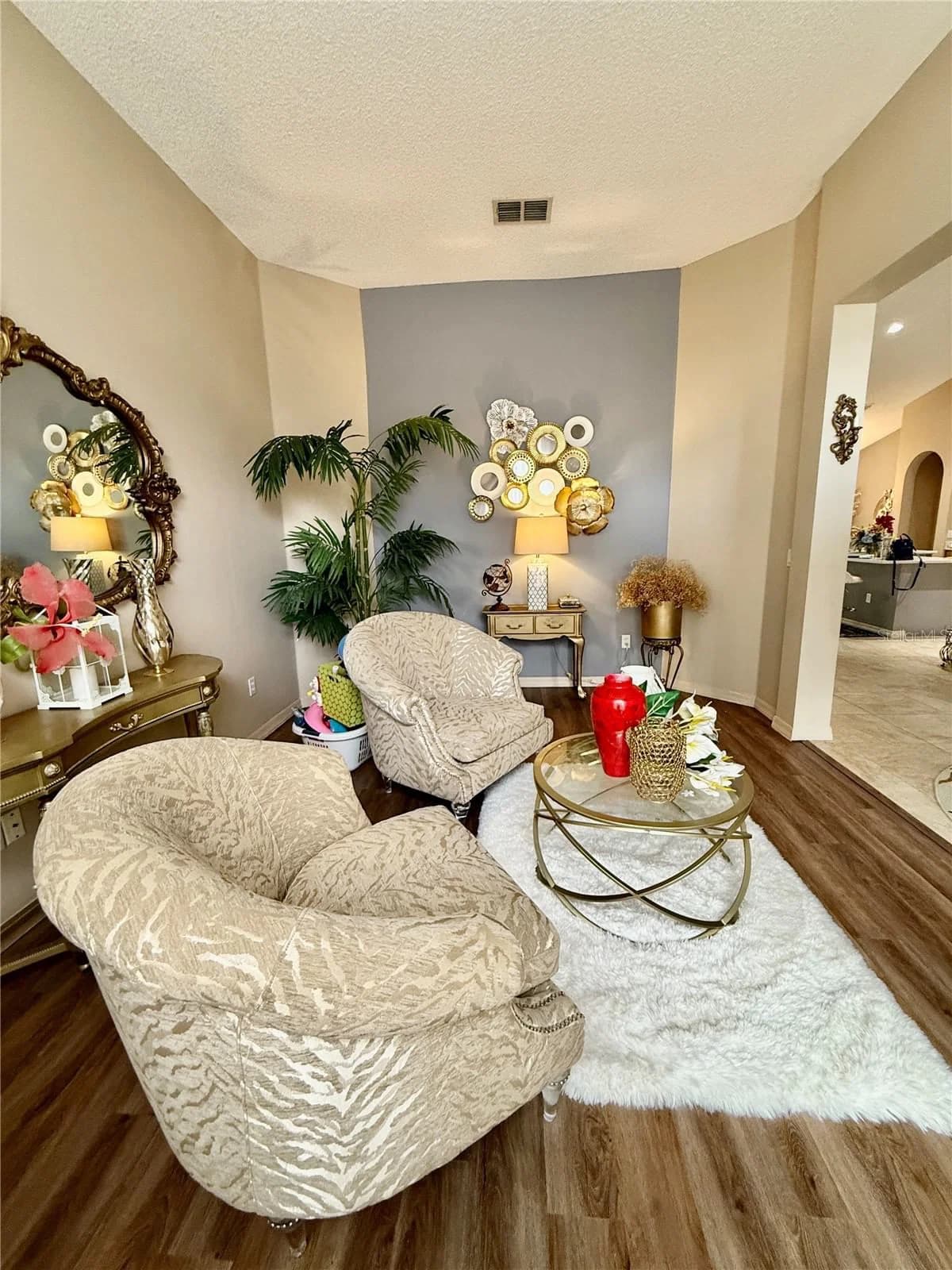 1748 FLORENCE VISTA 3
