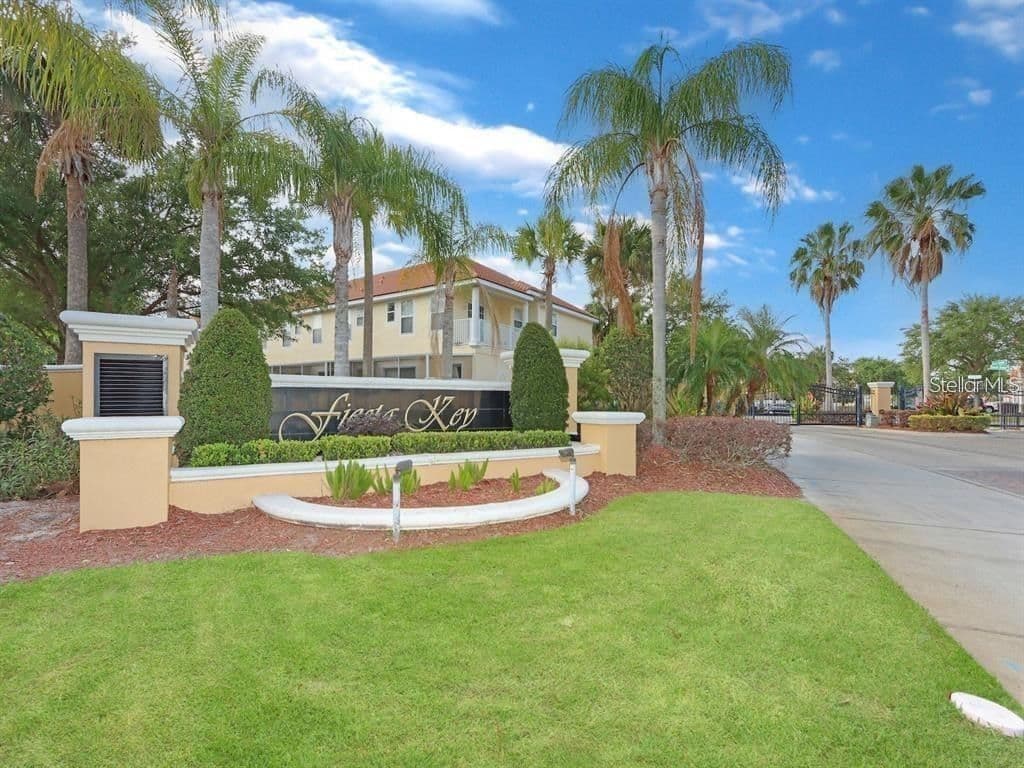1106 BEACH 2