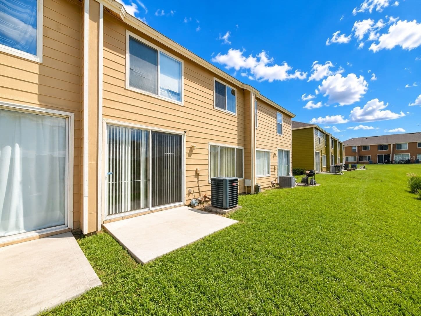 121 WASHINGTON PALM 4