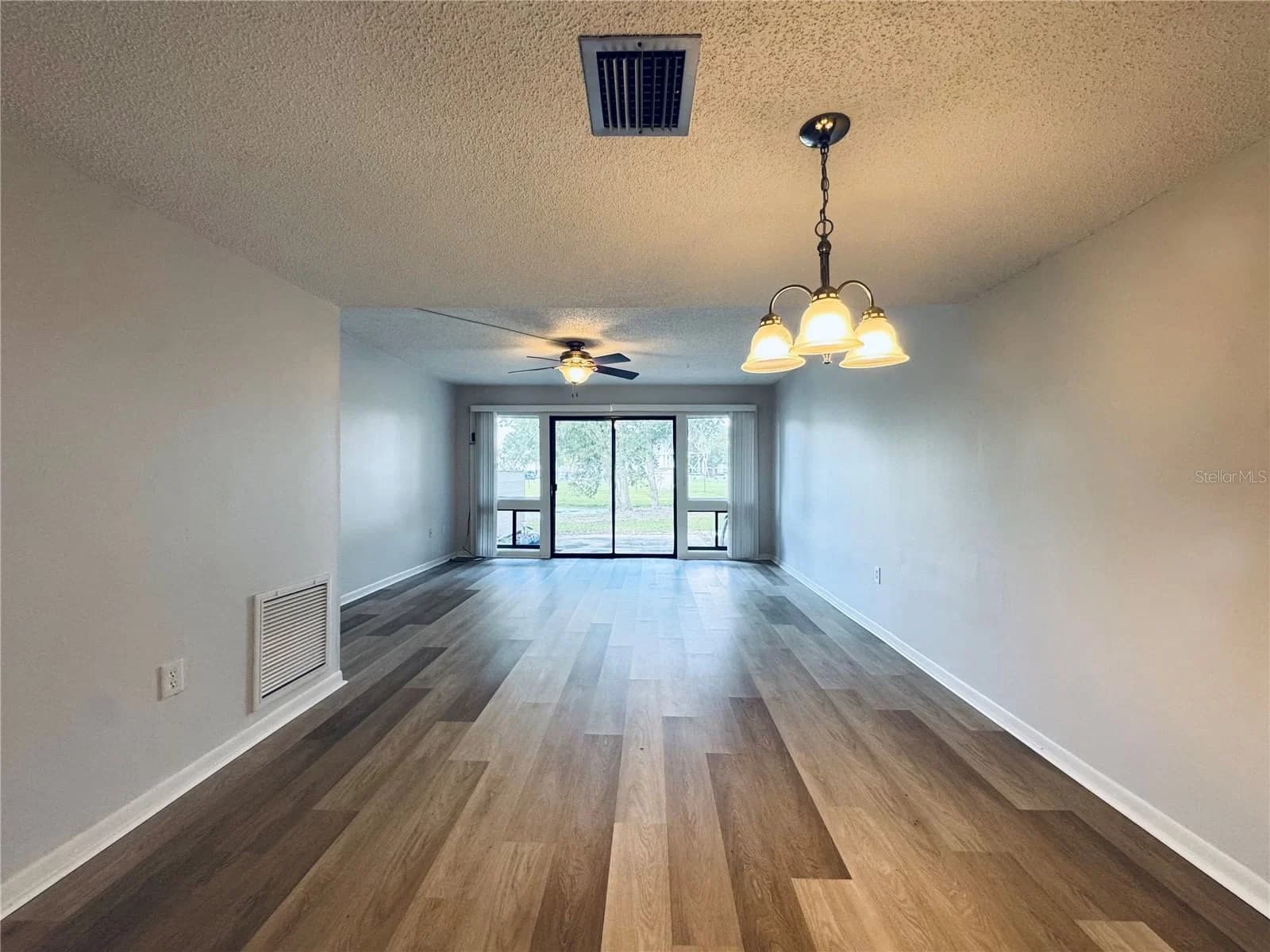 5089 EAGLESMERE Drive #D09, Orlando, FL 32819 3