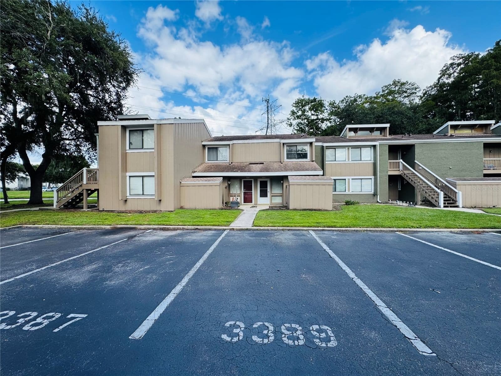 5089 EAGLESMERE Drive #D09, Orlando, FL 32819