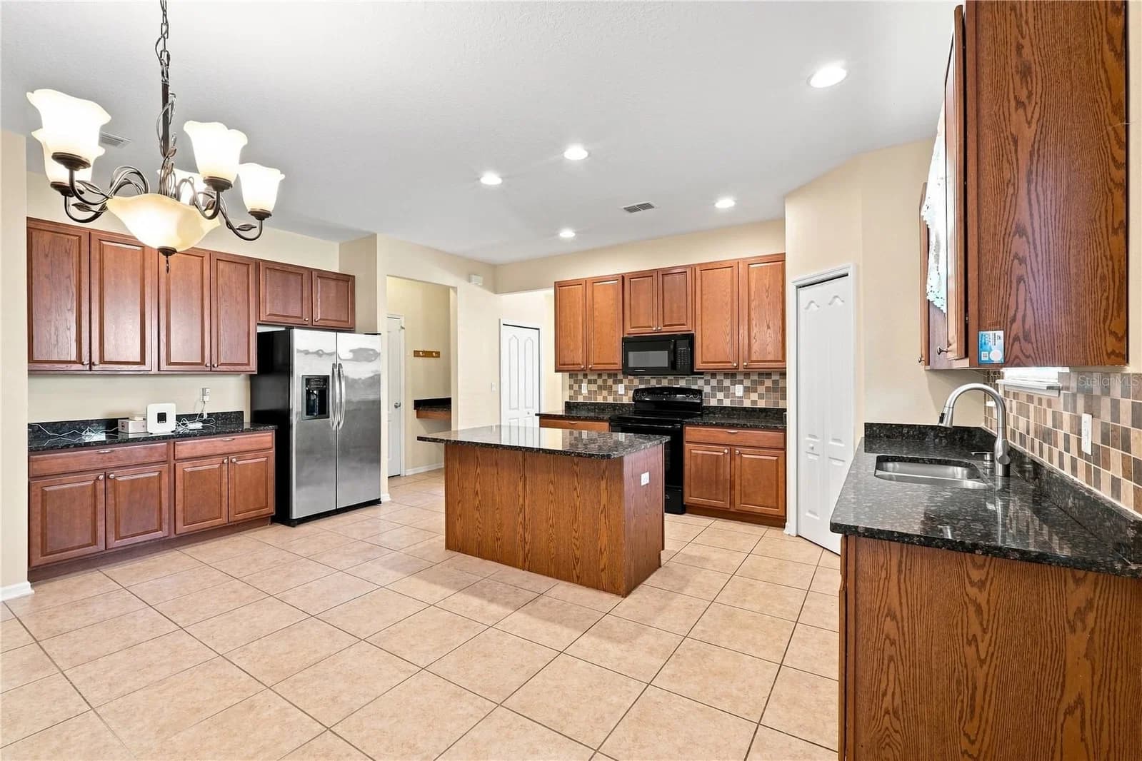 2803 MOONSTONE 4