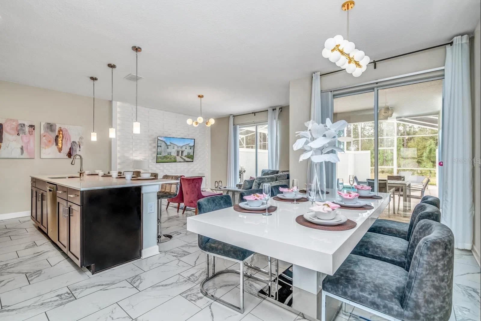 640 PEBBLE BEACH 2