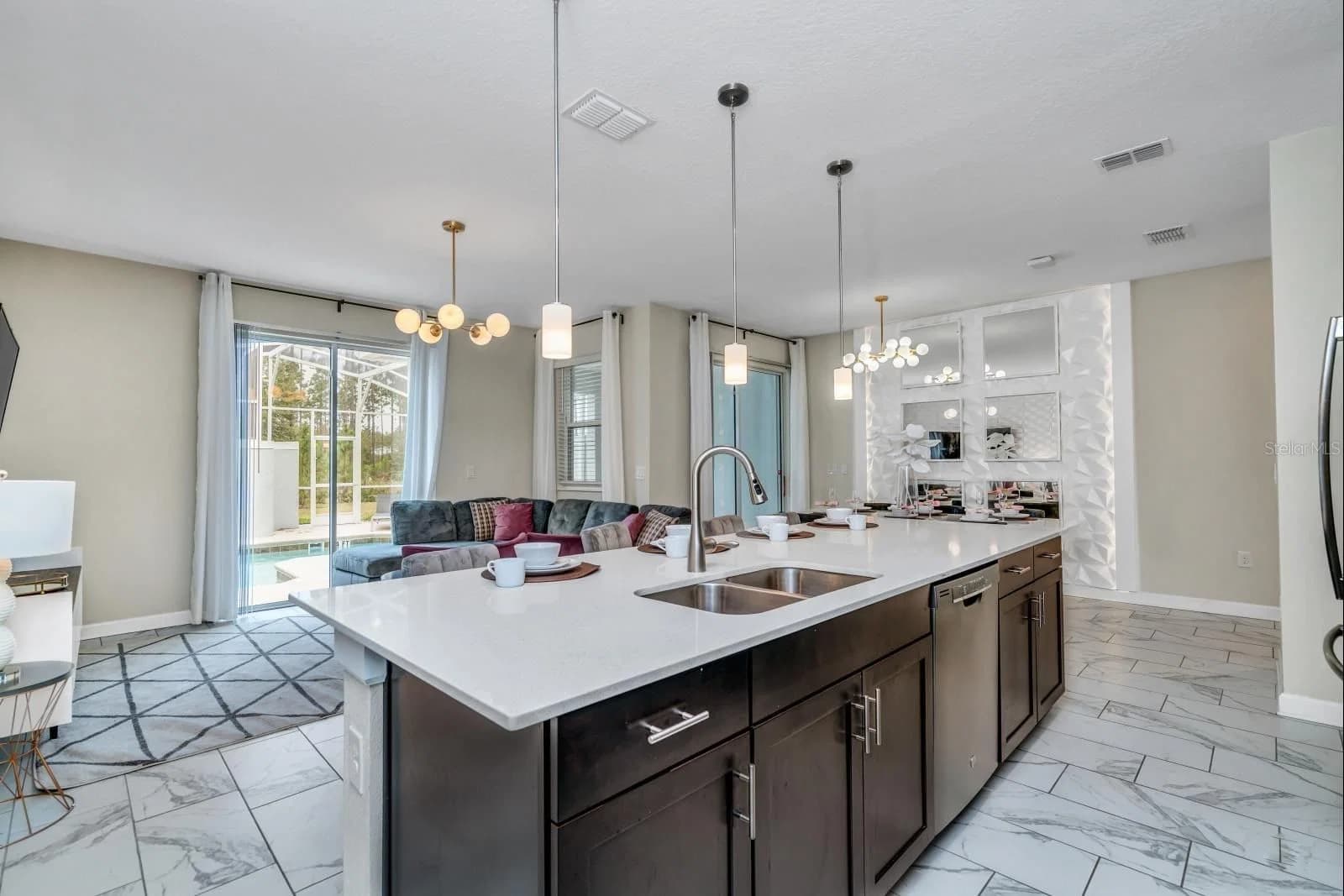 640 PEBBLE BEACH 4