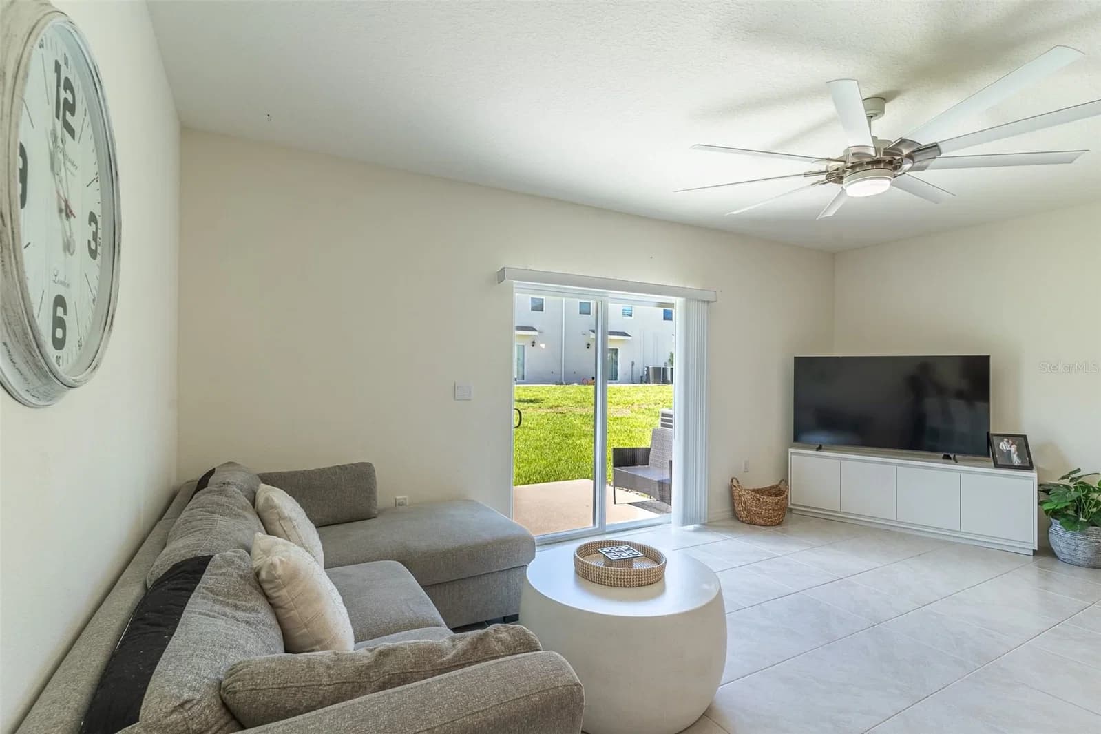 1776 ROCK ELM 4