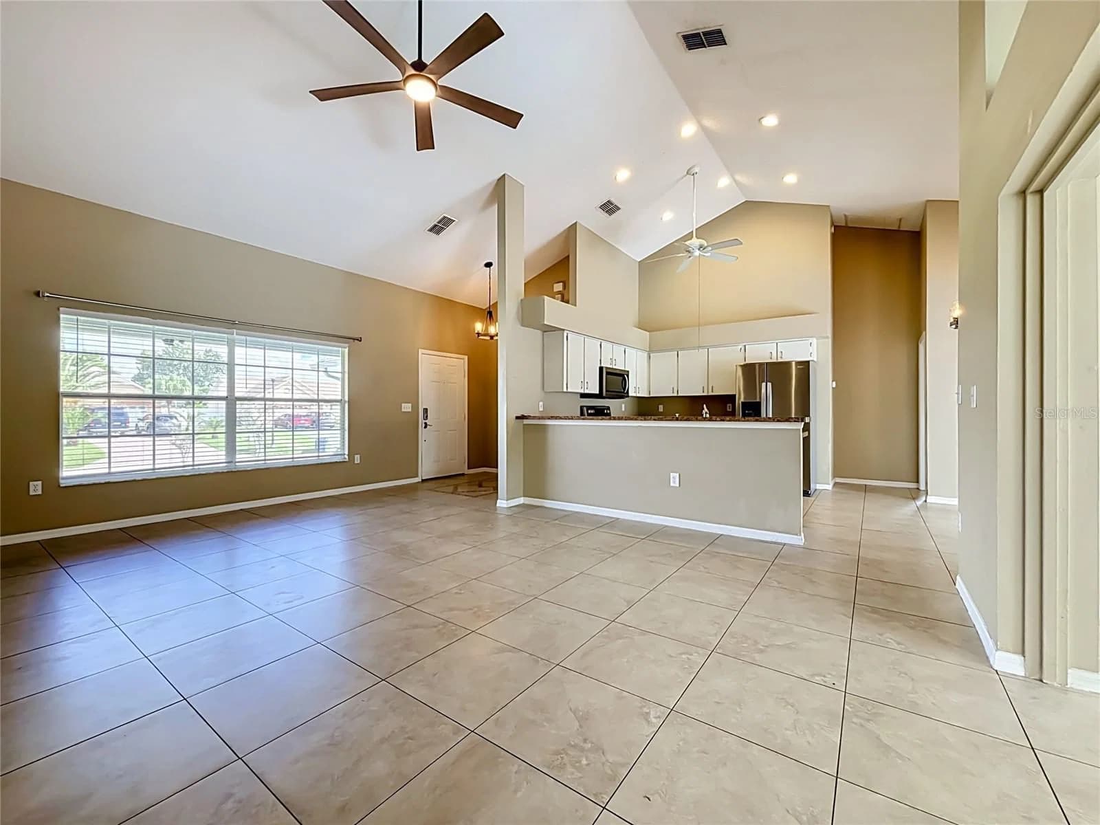 5645 LOMA VISTA Court, Davenport, FL 33896 3