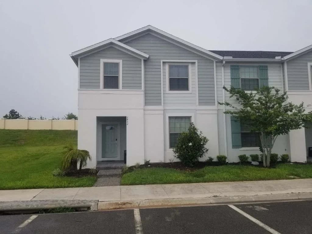 2452 DUBAI Street, Kissimmee, FL 34747