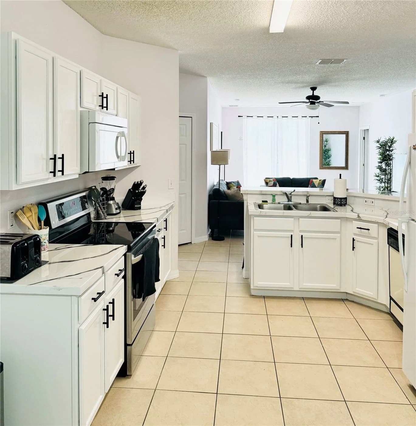 1138 KNOLLWOOD 2