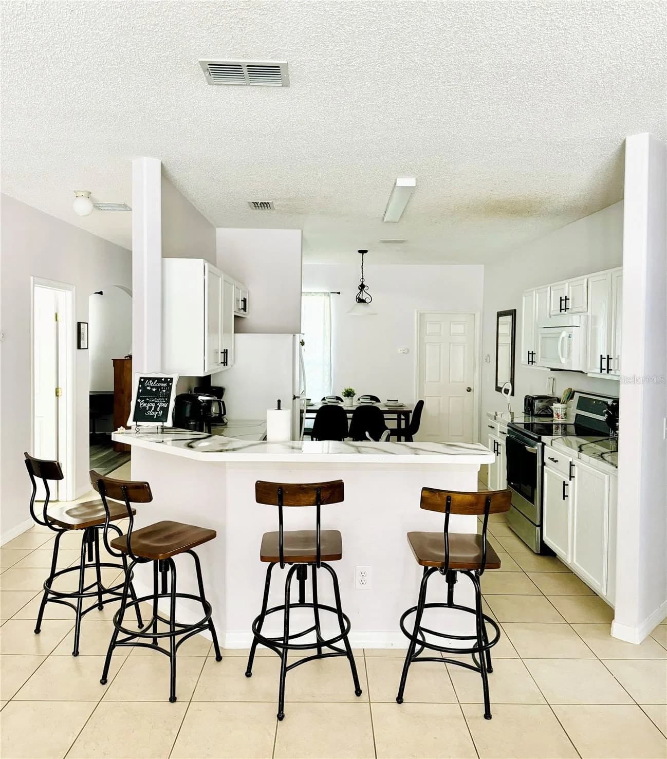 1138 KNOLLWOOD 3