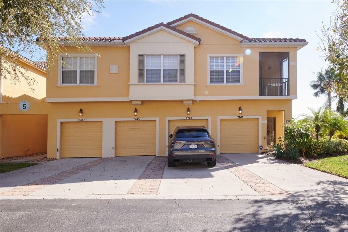 2745 OAKWATER Drive, Kissimmee, FL 34747