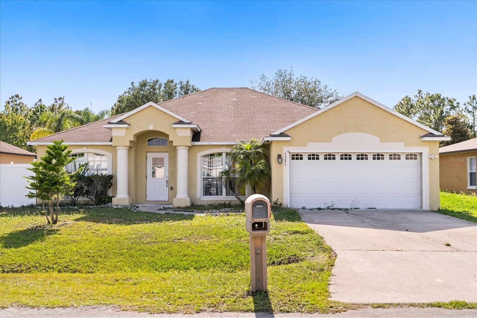 1321 DUNBARTON Court, Kissimmee, FL 34758 2