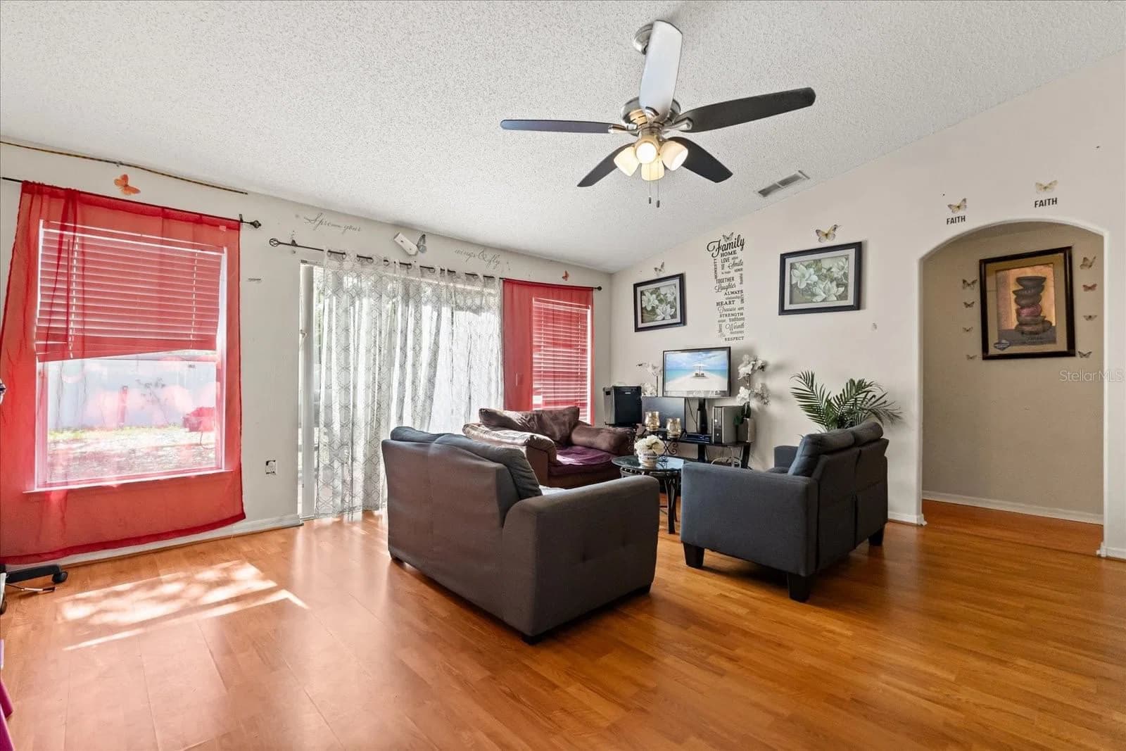 1321 DUNBARTON Court 4
