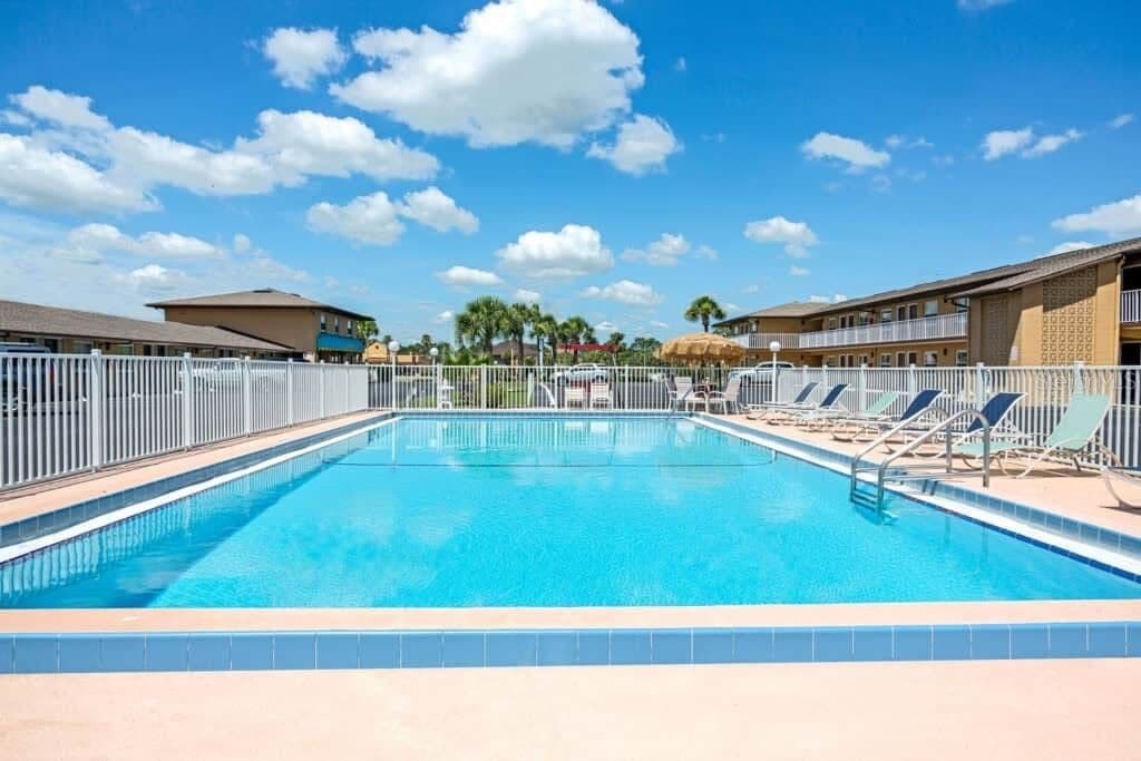 4651 IRLO BRONSON MEMORIAL Highway, Kissimmee, FL 34746 3