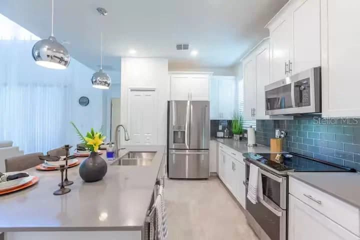 2924 PROTAGONIST Street 4