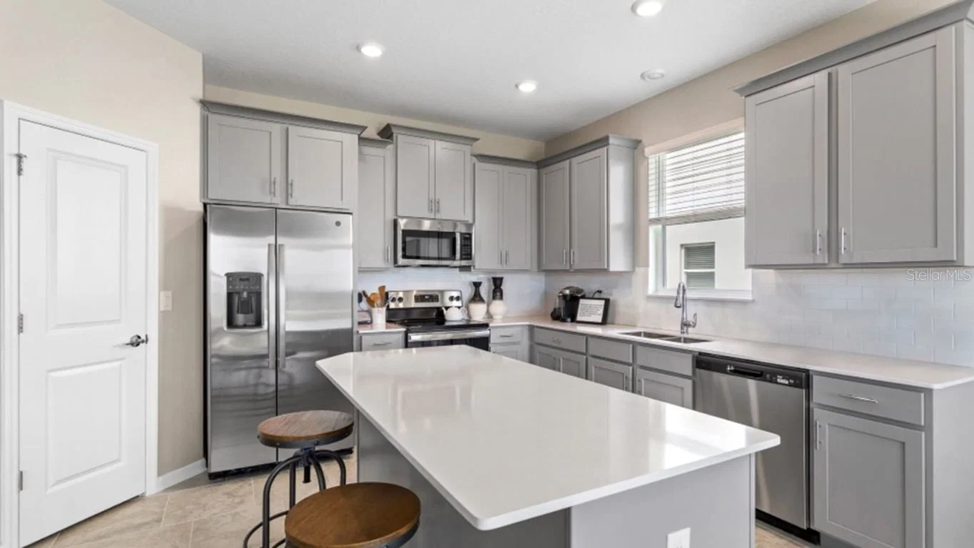 1106 JAMES PAUL RD 5
