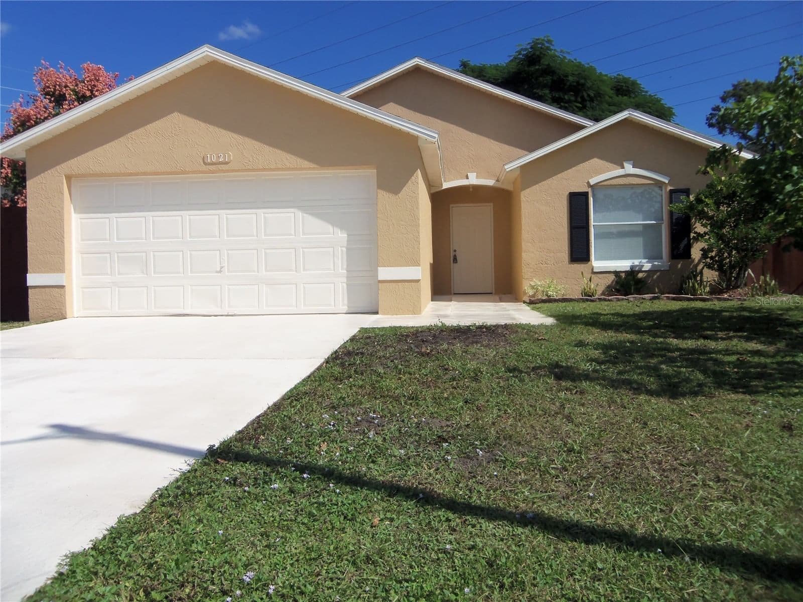 1021 GOLFSIDE Court 4
