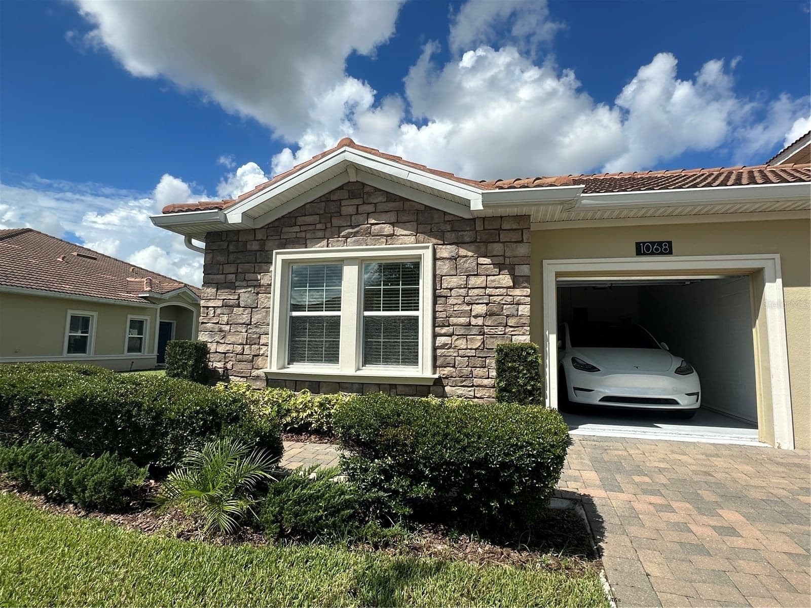 1068 QUAKER RIDGE 2